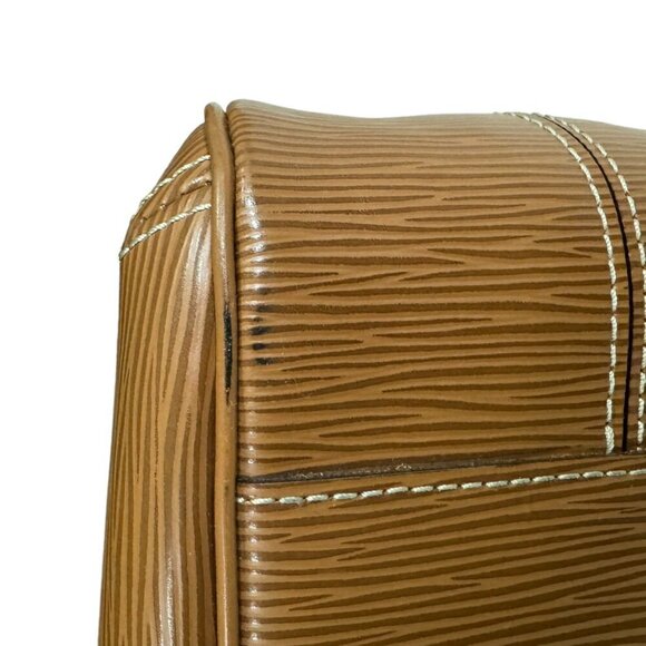 LOUIS VUITTON Brown Leather Shoulder Bag - Picture 11 of 12